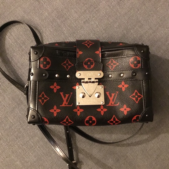 Louis Vuitton Handbags - $OLD🤑 🆕 LV Petite Malle Soft Bag